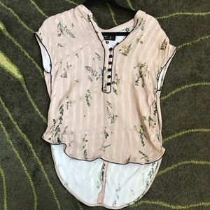 Womens small satiny high low top